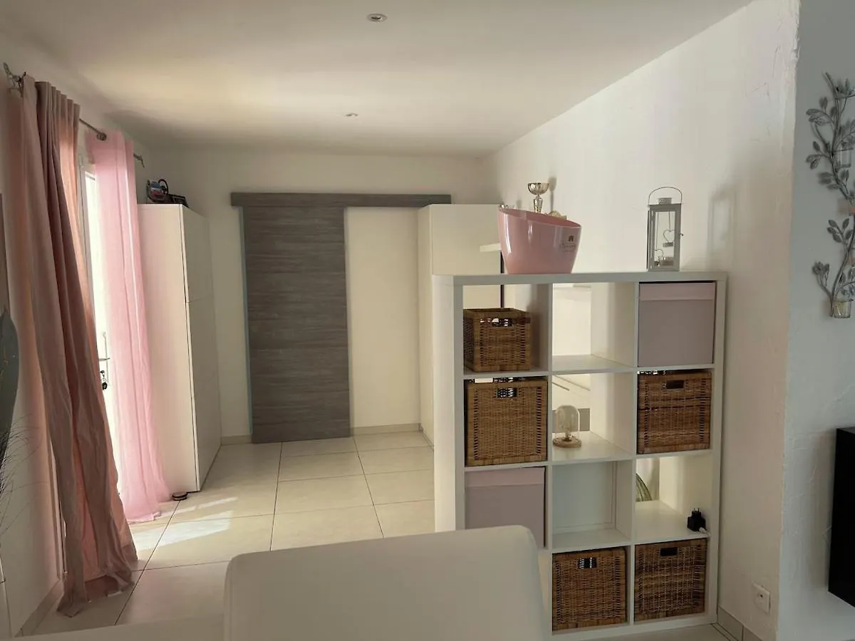 Holiday home Villa Avec Piscine Neoules