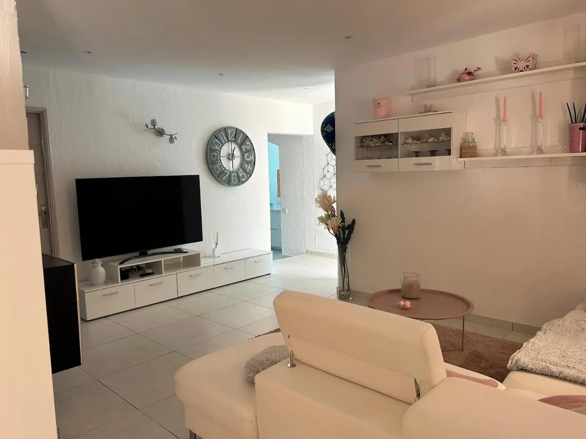 Villa Avec Piscine Neoules 0*,