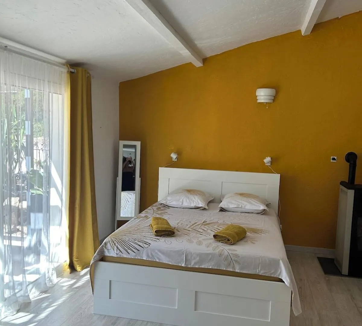 Villa Avec Piscine Neoules Holiday home